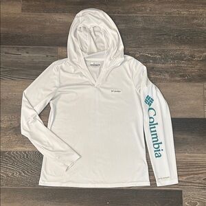 Columbia White Long Sleeve Relaxed Hoodie